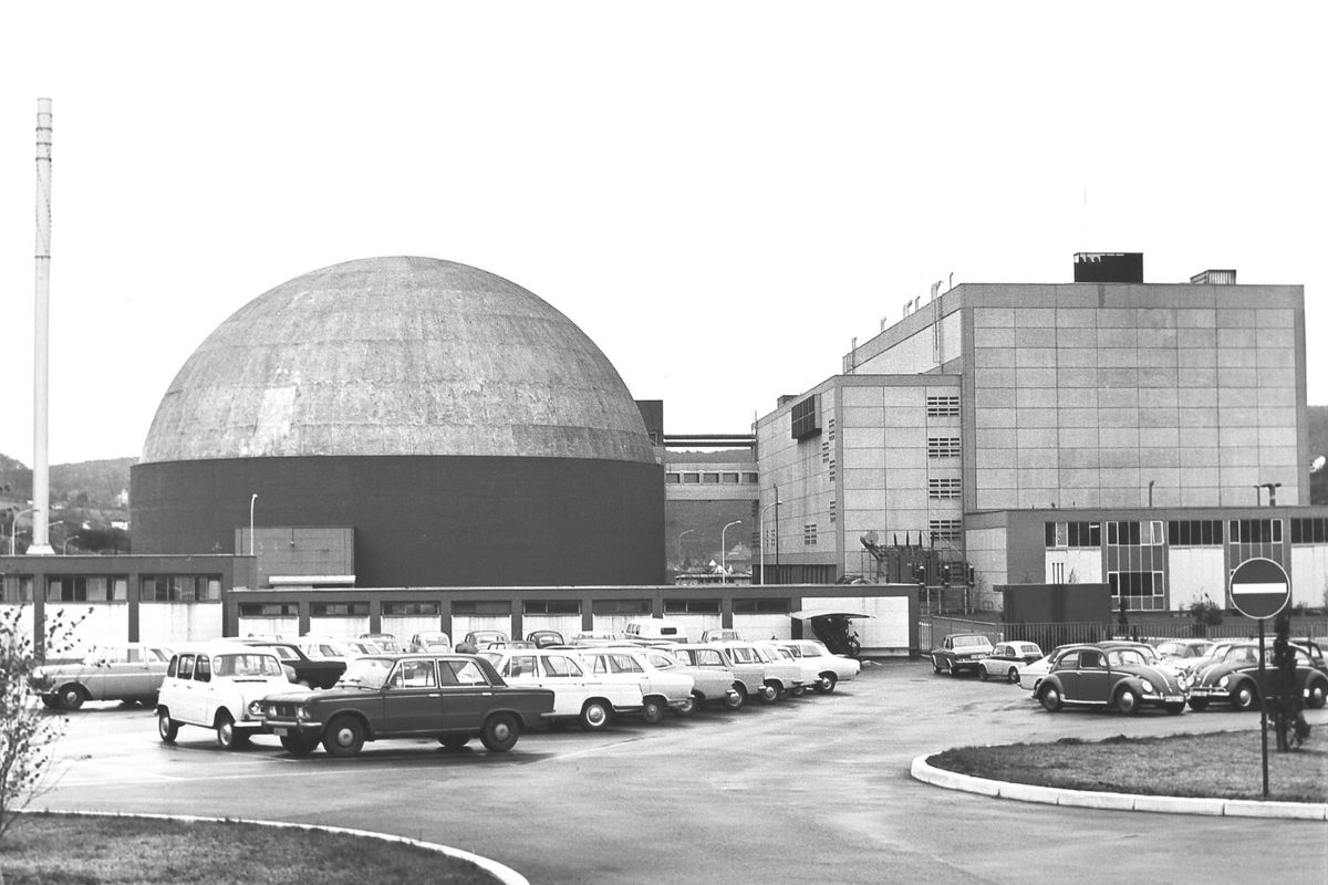 奧布里海姆核電廠於 1968 年 9 月啟用，其圓頂使用 MC 的 NAFU 系統密封。 這張照片是在使用產品之前拍攝的，此核電廠最終於 2005 年關閉。